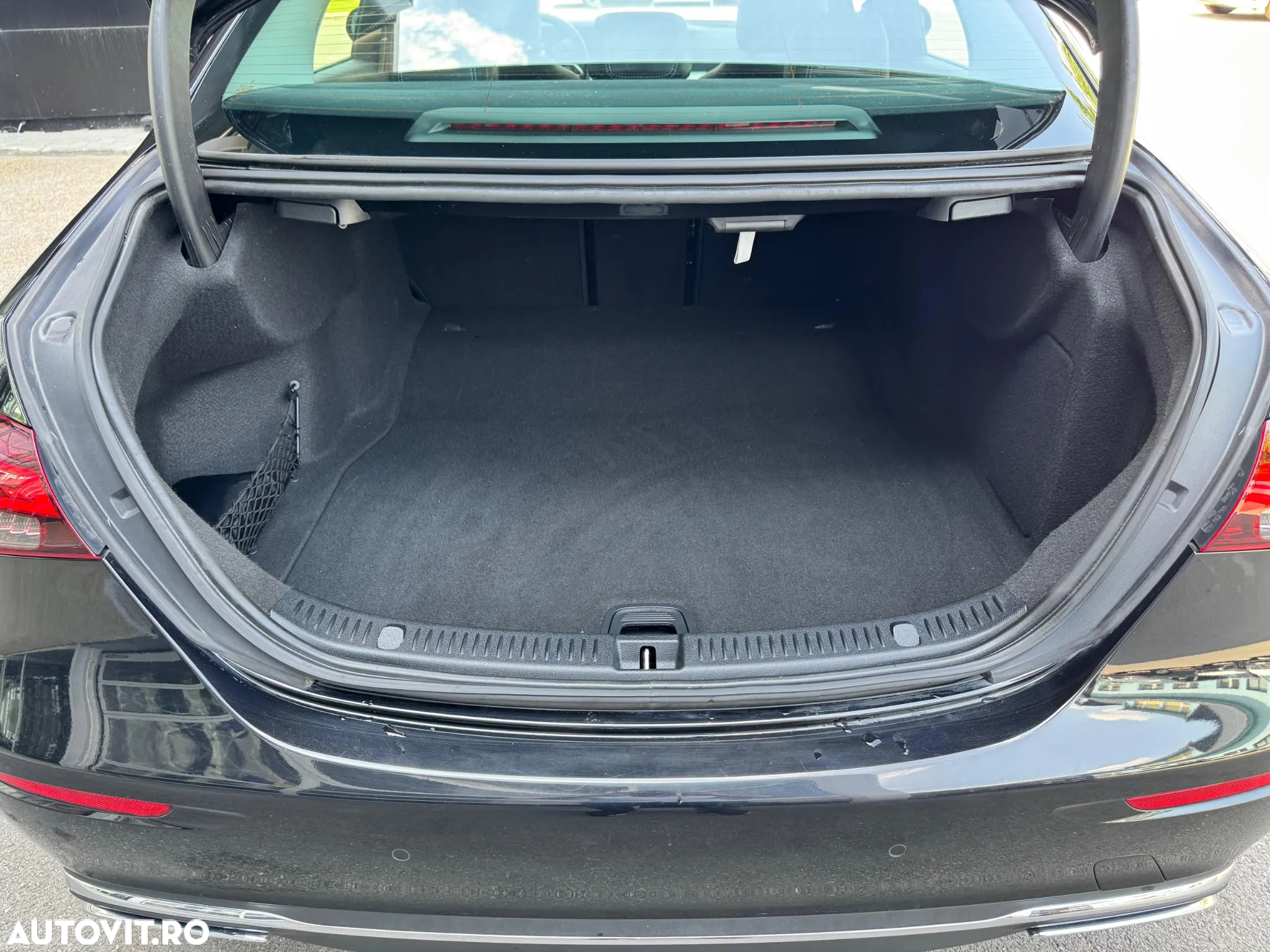 Mercedes-Benz E 220 d Aut. - 24