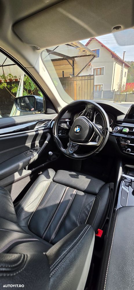 BMW Seria 5 520d xDrive AT - 14