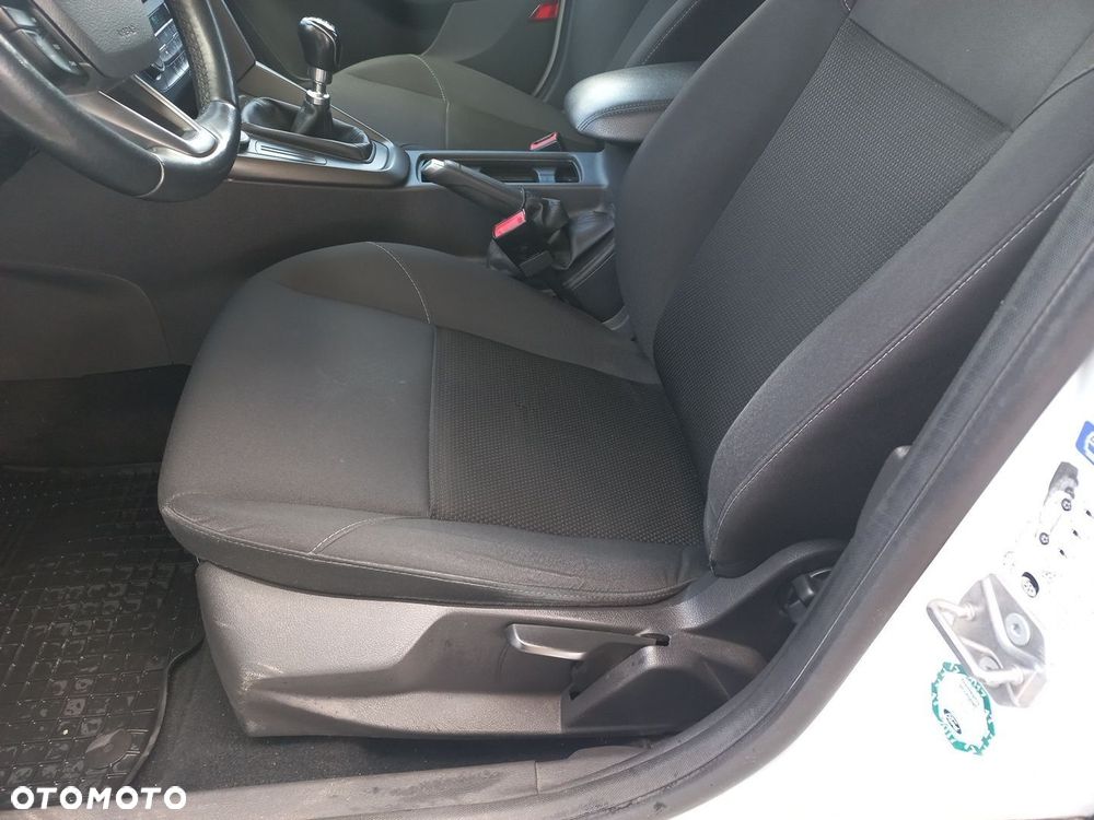 Ford Focus 1.5 TDCi Trend - 8