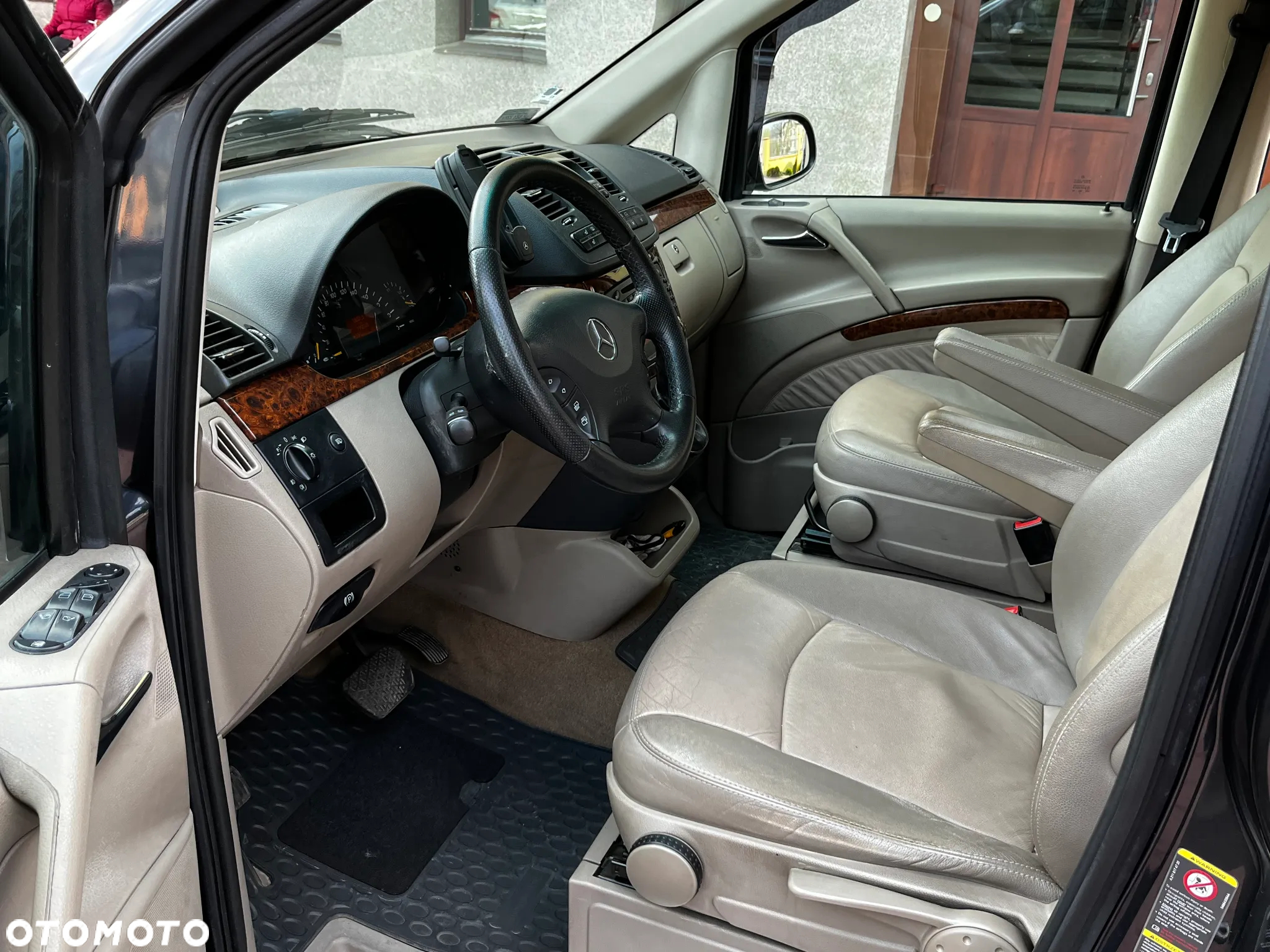 Mercedes-Benz Viano - 3