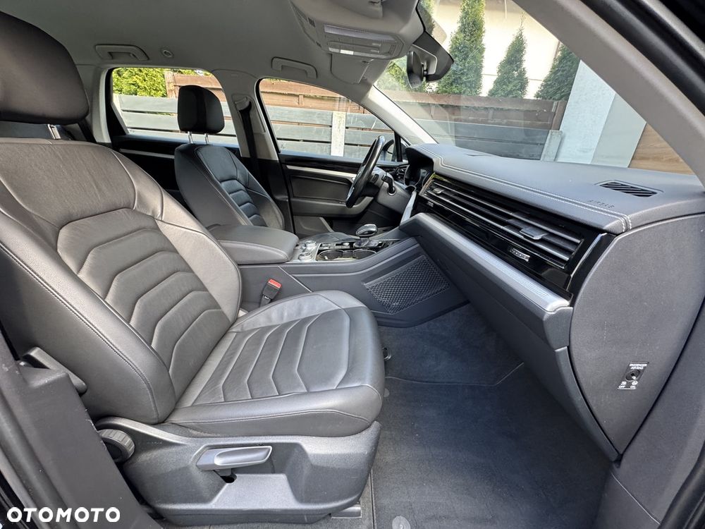 Volkswagen Touareg 3.0 V6 TDI SCR 4Mot Elegance - 25