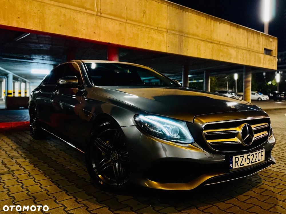 Mercedes-Benz Klasa E 220 d T 9G-TRONIC Avantgarde - 4
