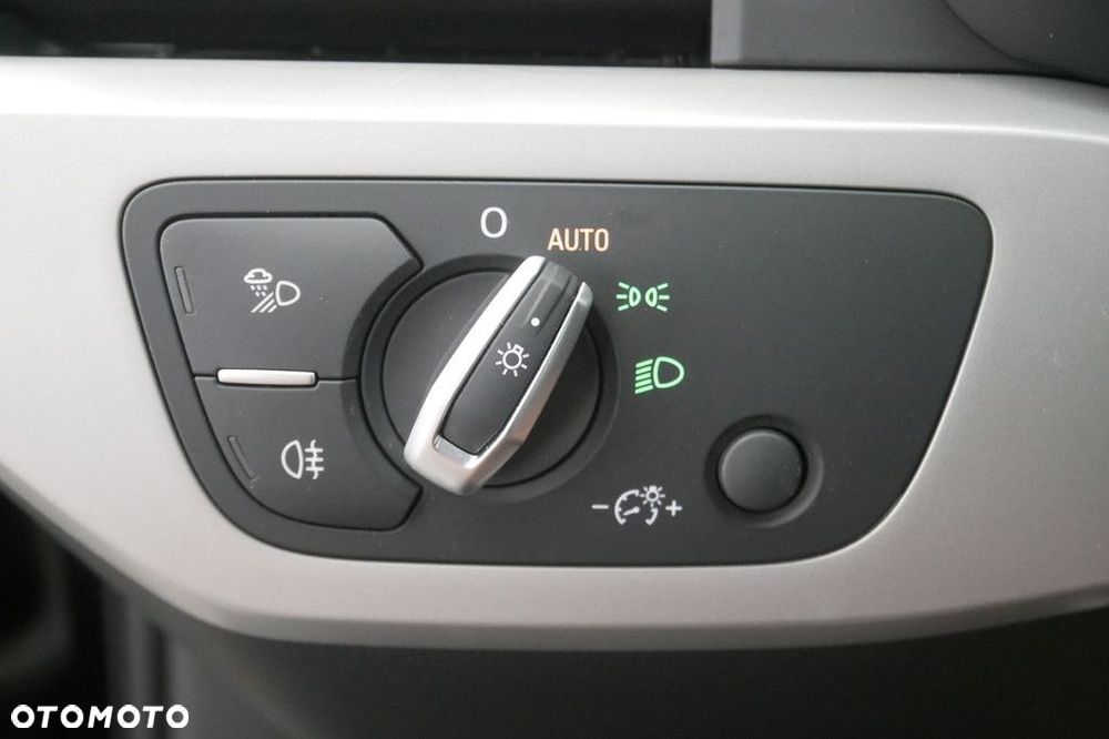 Audi A4 Limousine - 26