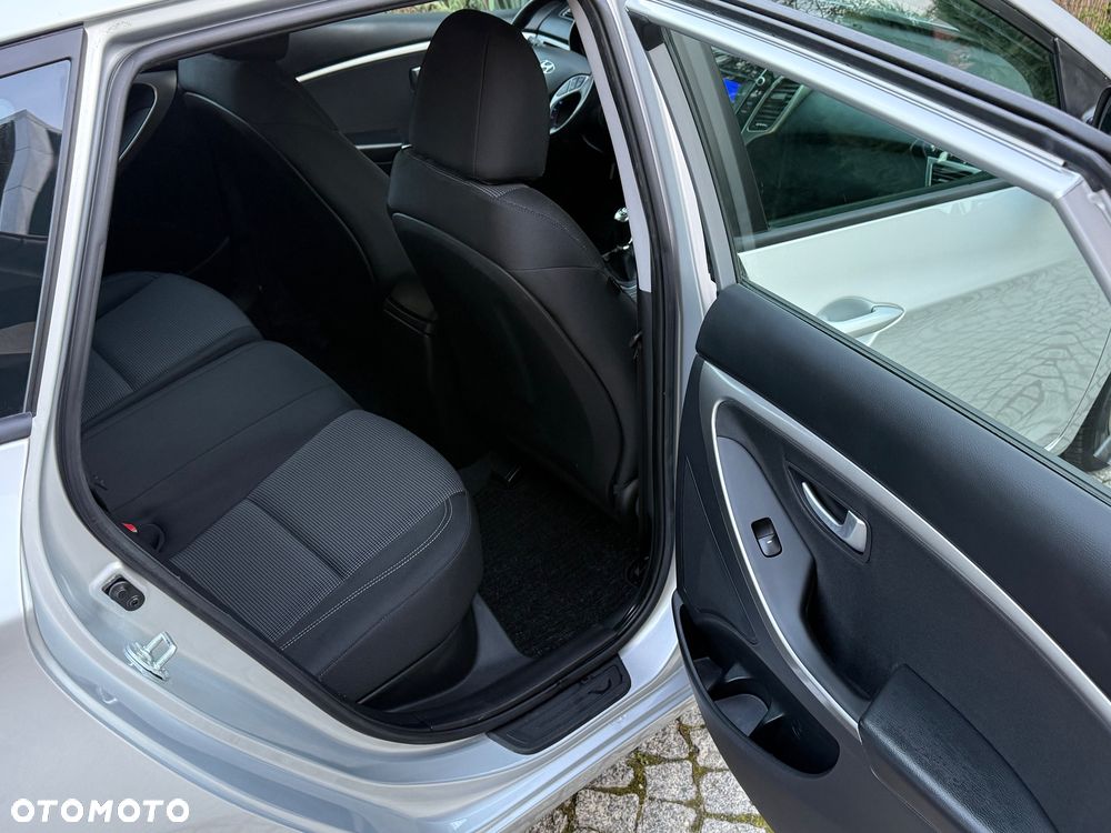 Hyundai i30 1.6 Comfort - 31