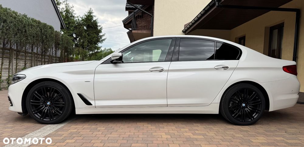 BMW Seria 5 520d Sport Line - 3