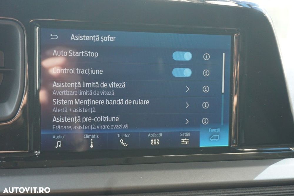 Ford Transit Courier - 12