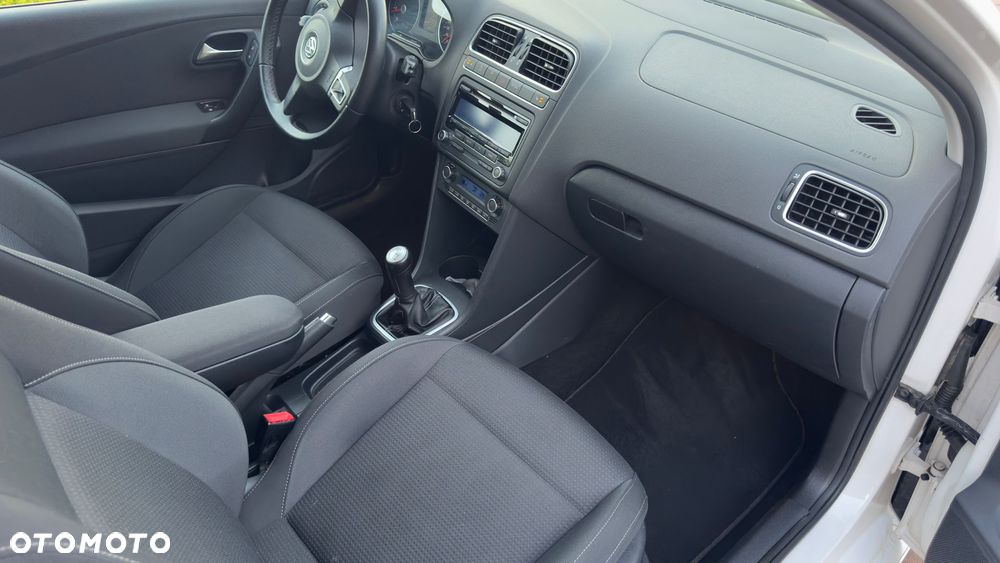 Volkswagen Polo - 15