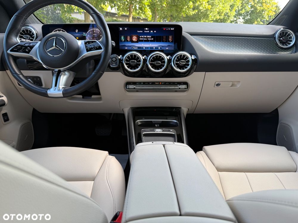 Mercedes-Benz GLA 250 4Matic 8G-DCT Edition AMG Line - 18