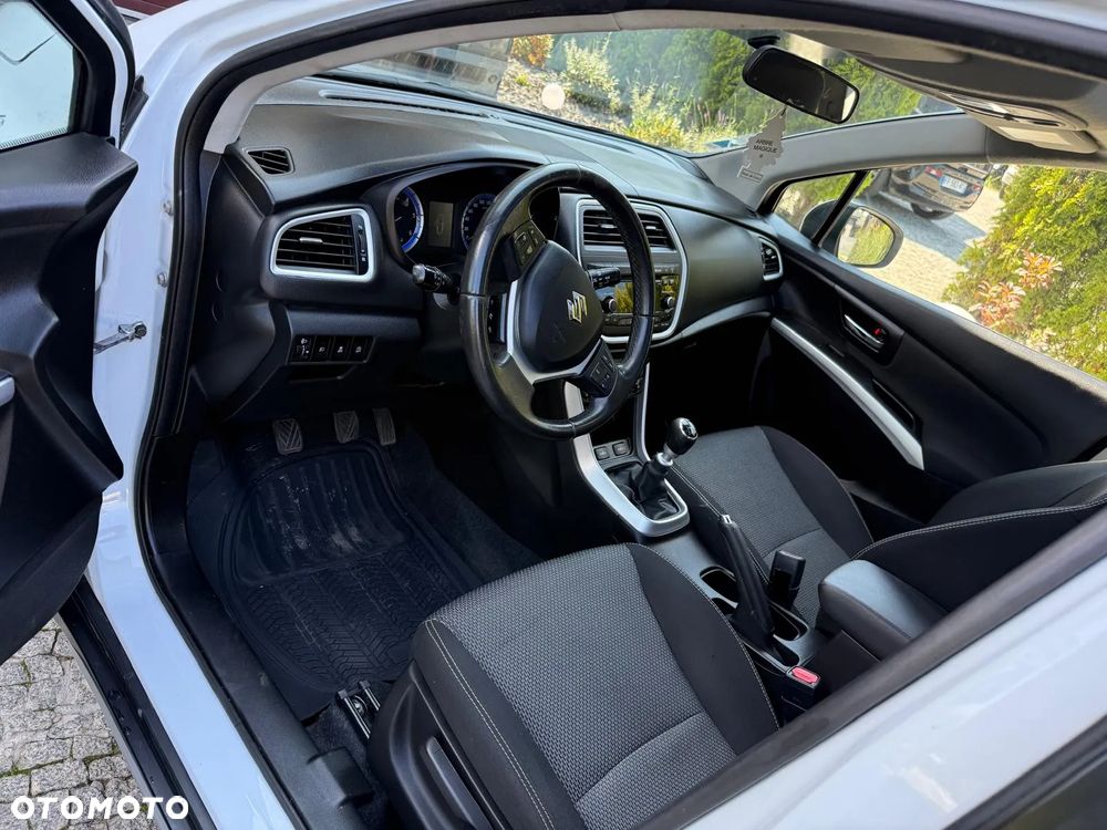 Suzuki SX4 S-Cross - 11