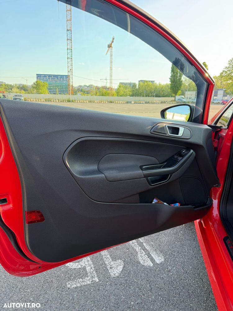 Ford Fiesta 1.6 EcoBoost mit Leder-Sport-Paket ST - 12