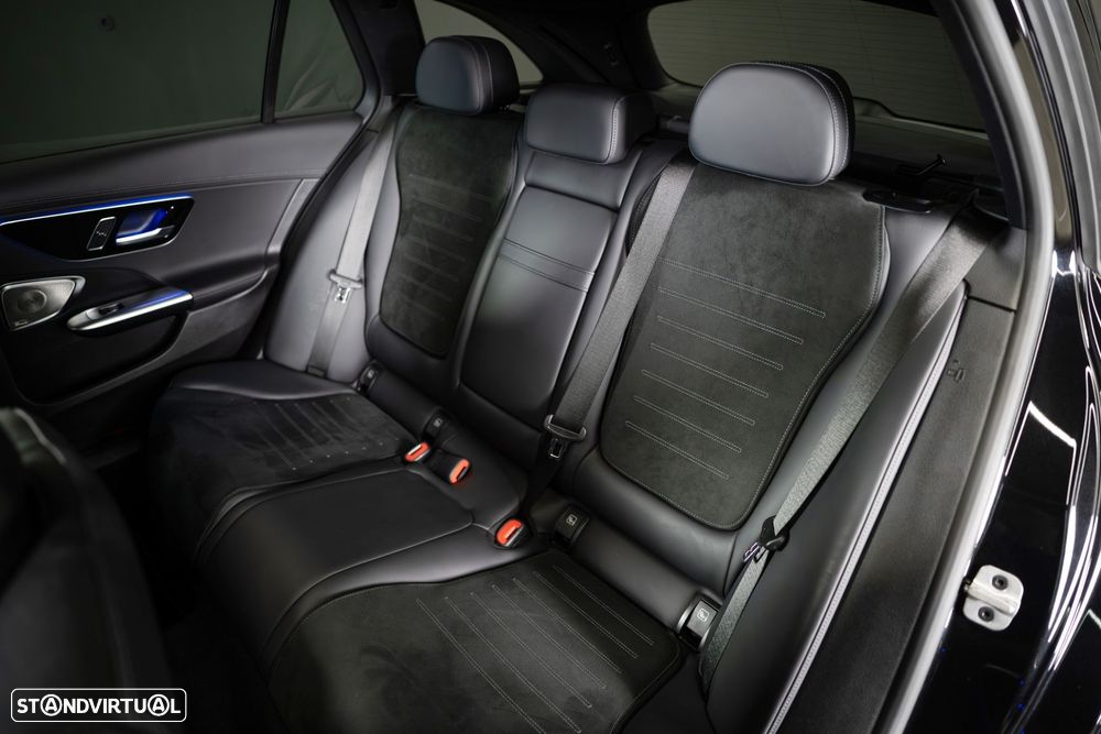 Mercedes-Benz C 300 e AMG Line - 19