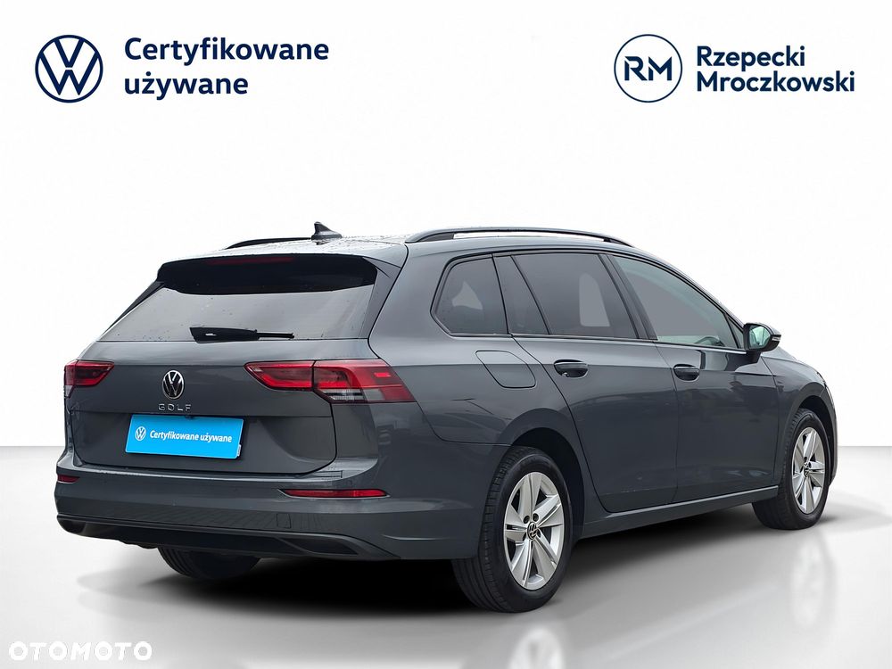 Volkswagen Golf - 6