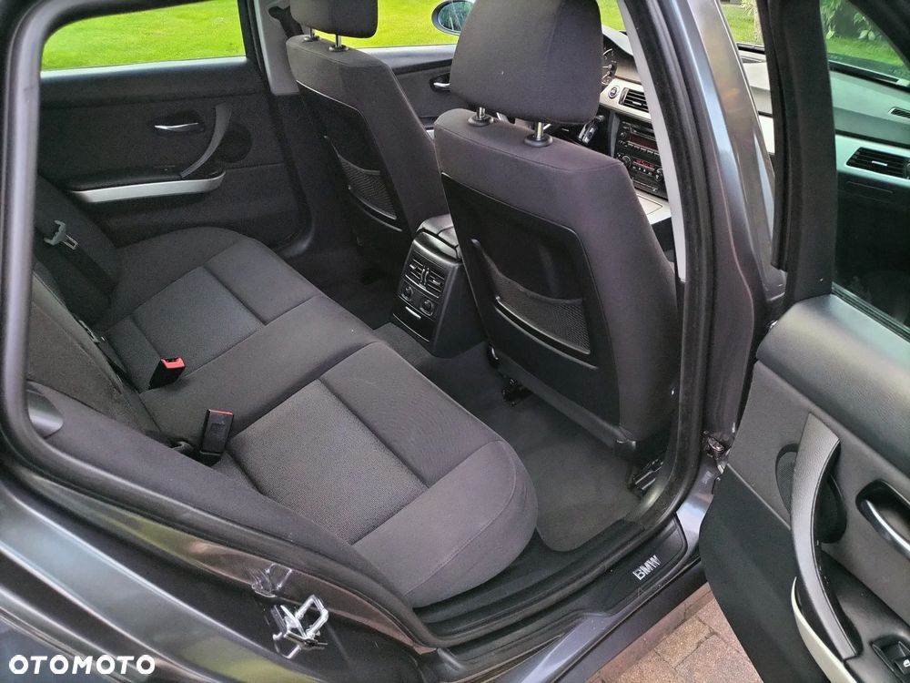 BMW Seria 3 318i - 19