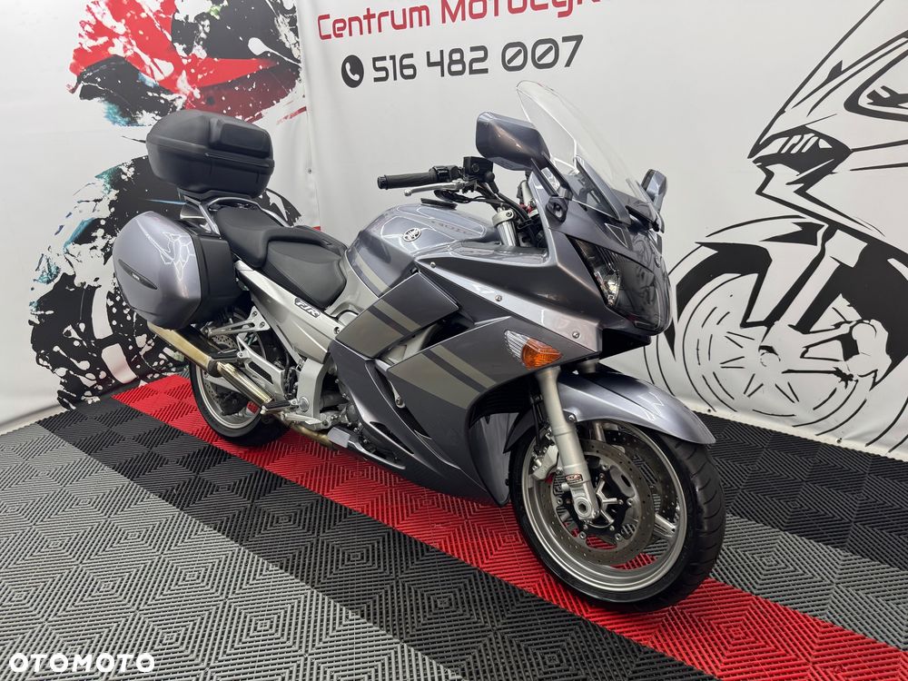Yamaha FJR - 3