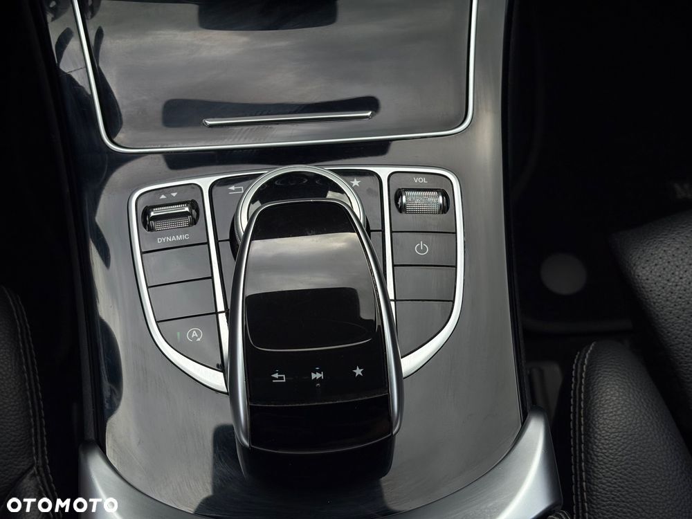 Mercedes-Benz Klasa C 220 d 9G-TRONIC AMG Line - 18