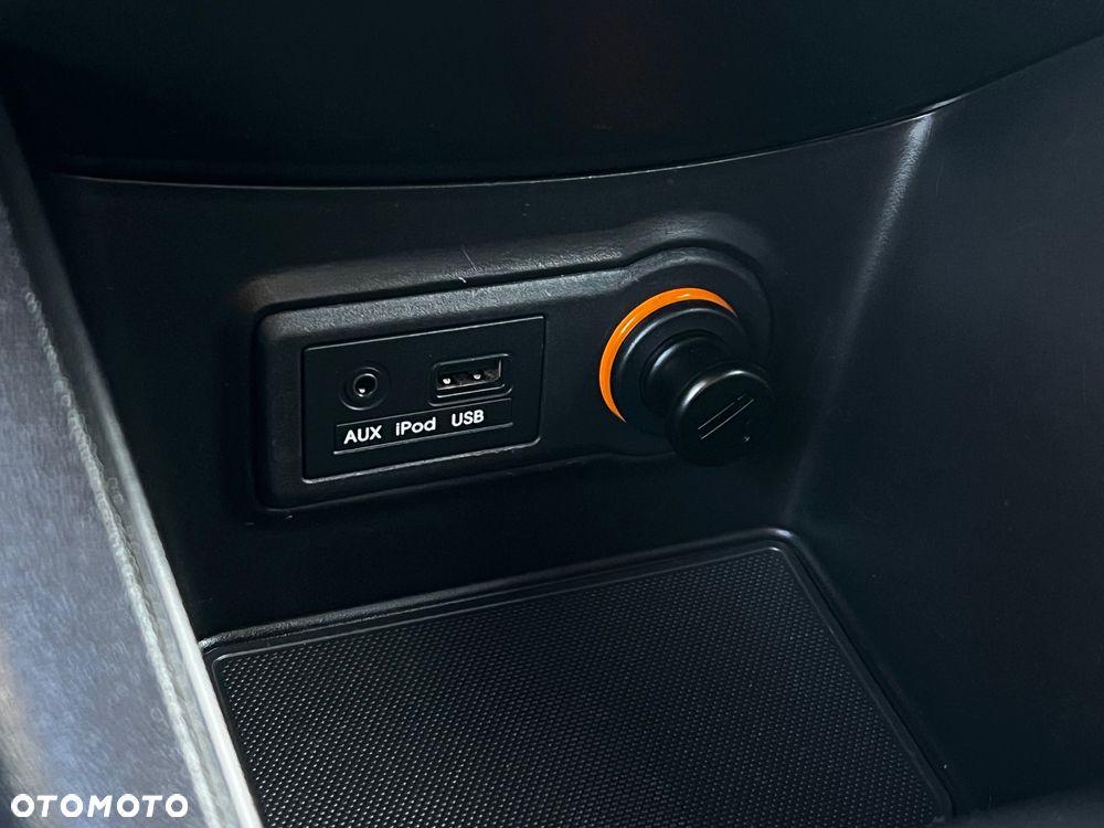 Kia Venga 1.4 CVVT UEFA EURO 2016 - 25