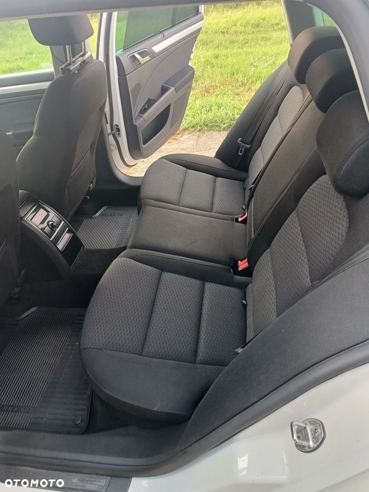 Skoda Superb 1.6 TDI GreenLine - 27