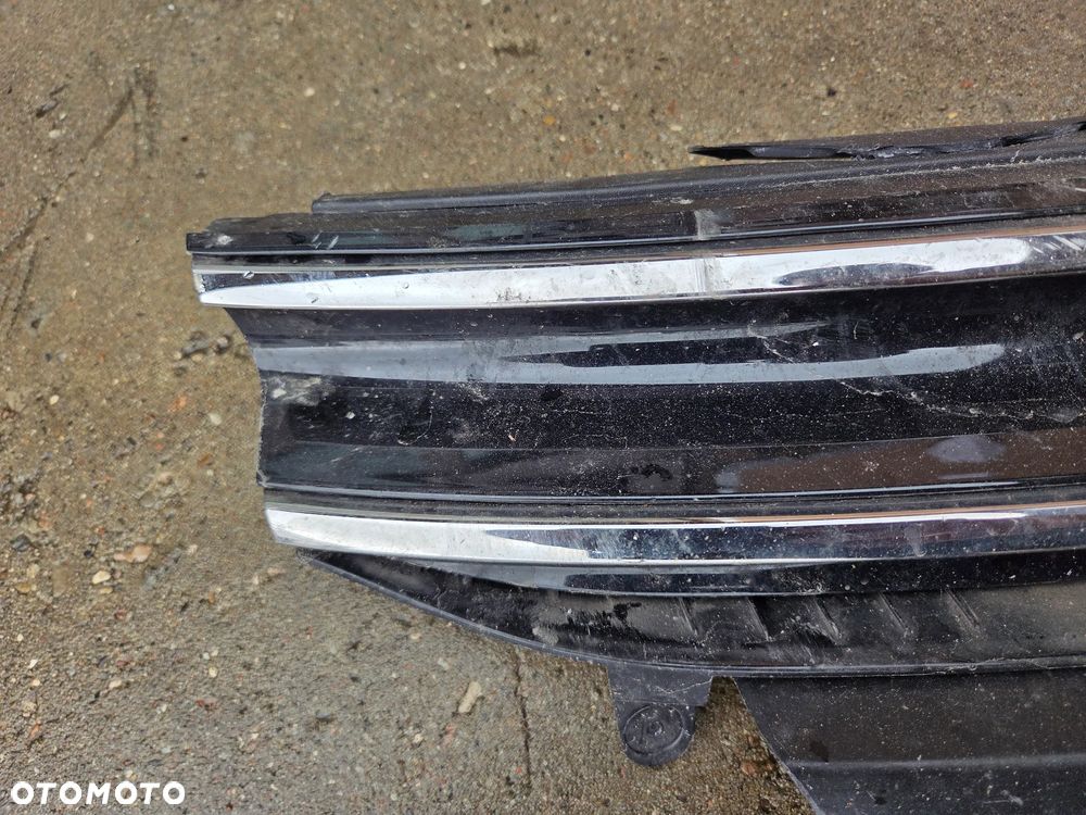 Grill Atrapa kratka zderzaka przedniego Citroen C4 Cactus LIFT - 2