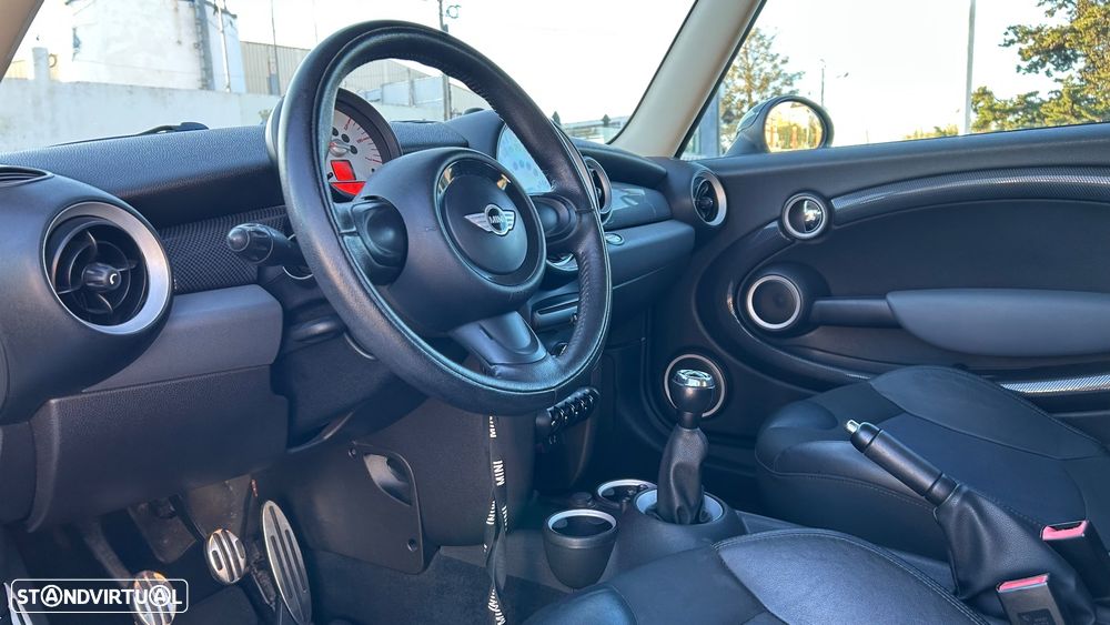 MINI Clubman Cooper SD - 15