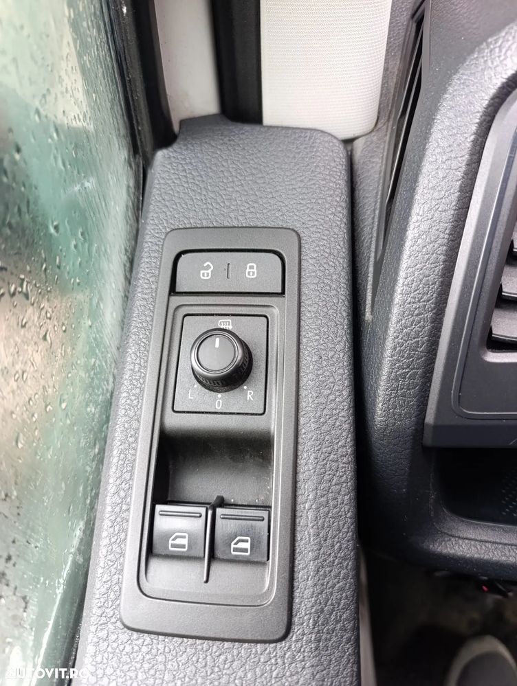 Volkswagen Transporter 2.0 75 kW KR - 7