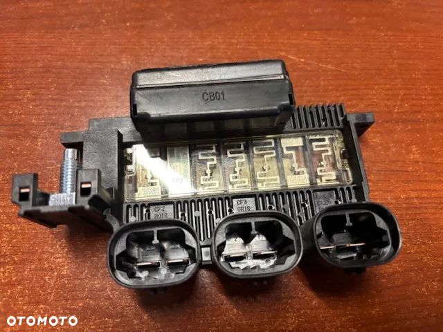 SKRZYNKA BEZPIECZNIKÓW  BEZPIECZNIK AKUMULATORA FIAT SCUDO PEUGEOT EXPERT CITROEN JUMPY 1400550780