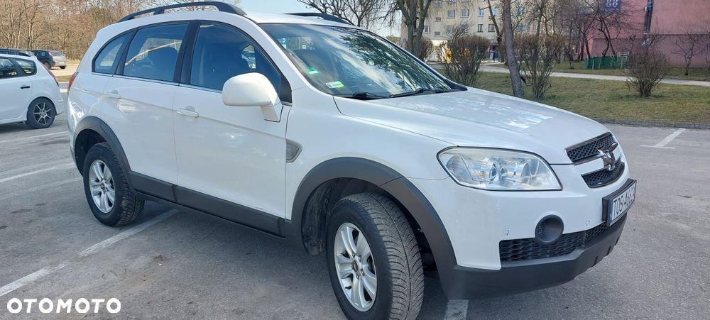 Chevrolet Captiva 2.4 LS 5os - 2