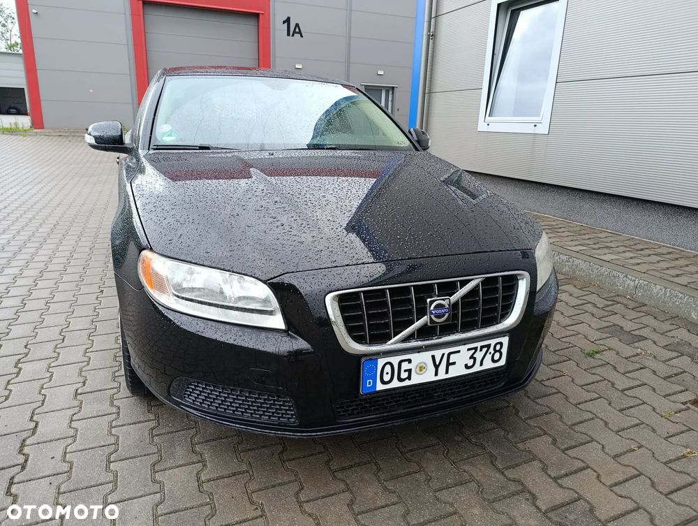 Volvo V70 2.0 - 18