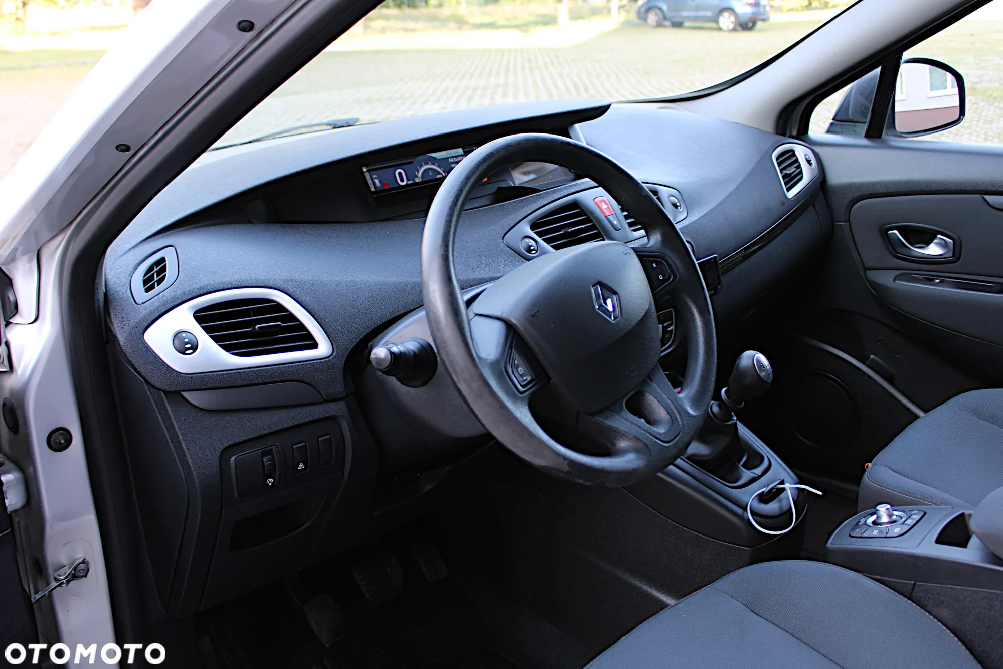 Renault Grand Scenic 1.6 16V 110 LIMITED - 21