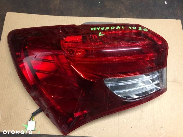 LAMPA TYLNA LEWA HYUNDAI IX20