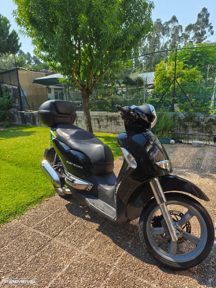 Aprilia Scarabeo Scooter - 2