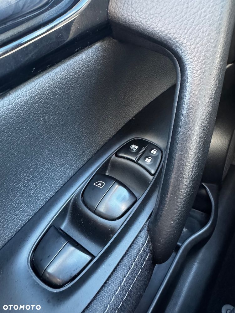 Nissan Qashqai 1.6 DIG-T Visia - 11