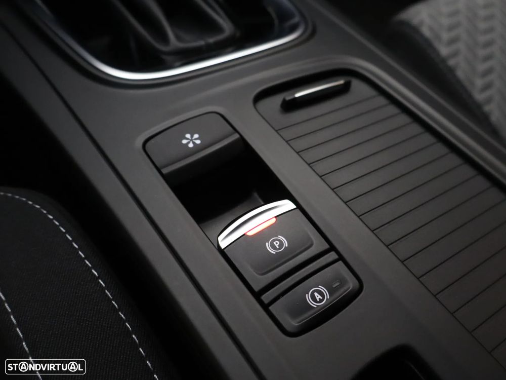Renault Mégane Sport Tourer 1.6 E-Tech Plug-In Limited - 30