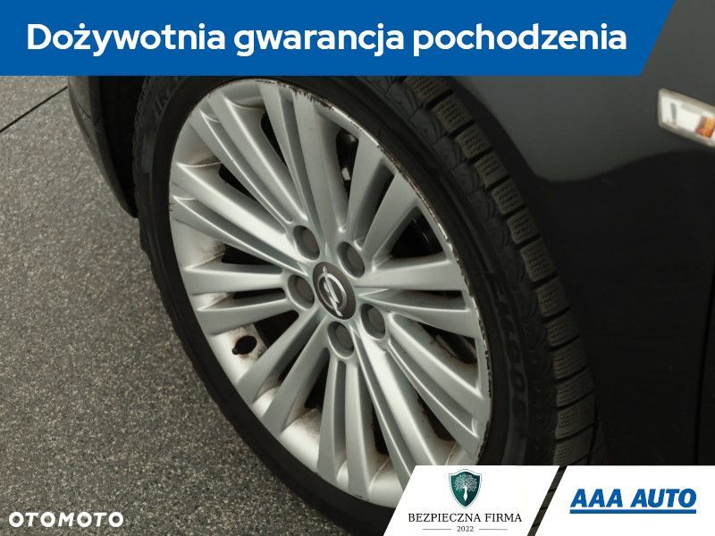 Opel Insignia - 21