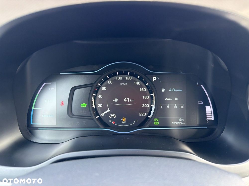 Hyundai IONIQ Hybrid Premium - 16