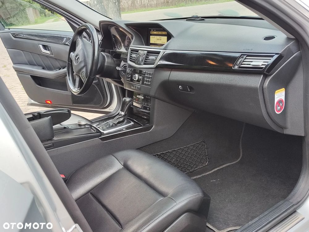 Mercedes-Benz Klasa E 200 CDI DPF BlueEFFICIENCY Automatik Avantgarde - 21