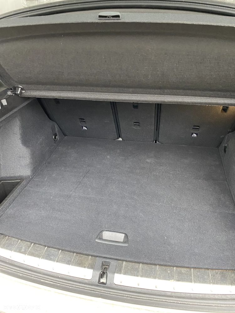 BMW X1 xDrive20d - 13