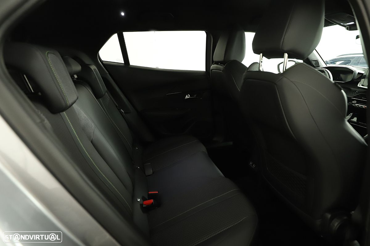 Peugeot 2008 1.2 PureTech GT EAT8 - 20