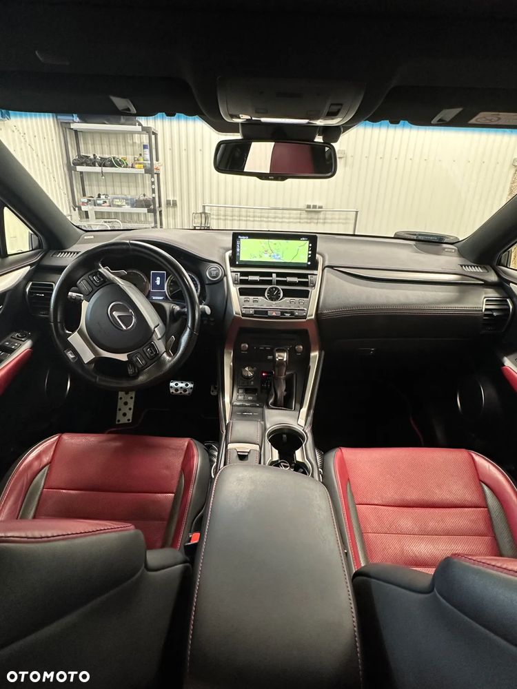 Lexus NX 300 GPF F Sport AWD - 4