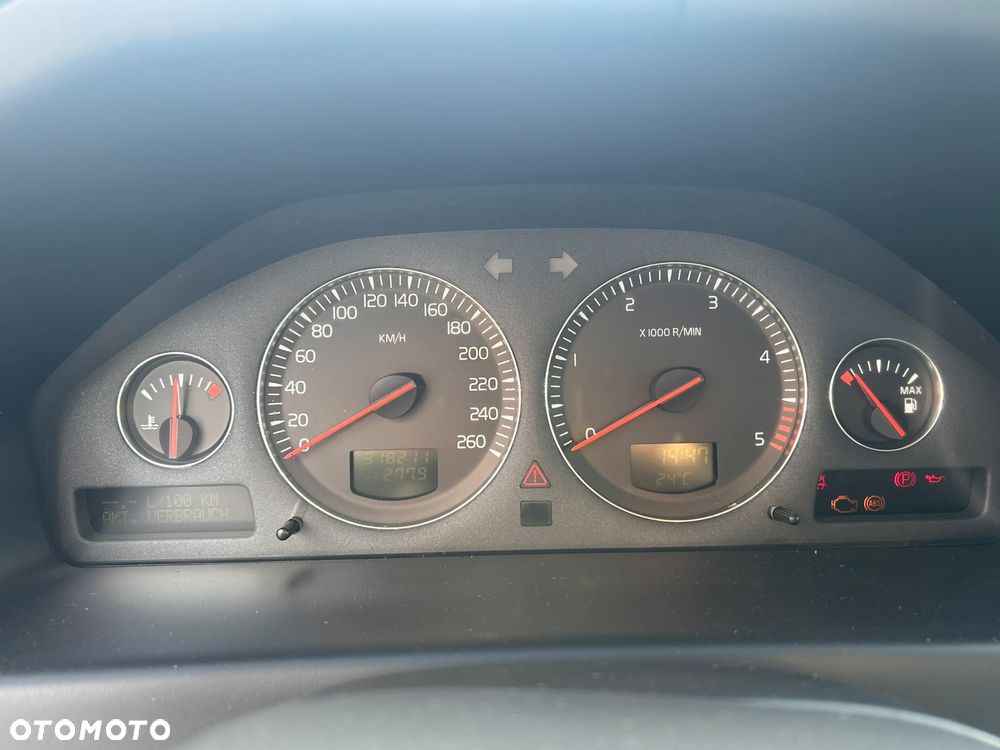 Volvo S60 2.4 D - 7
