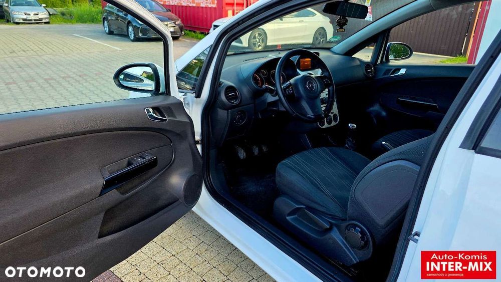 Opel Corsa - 25