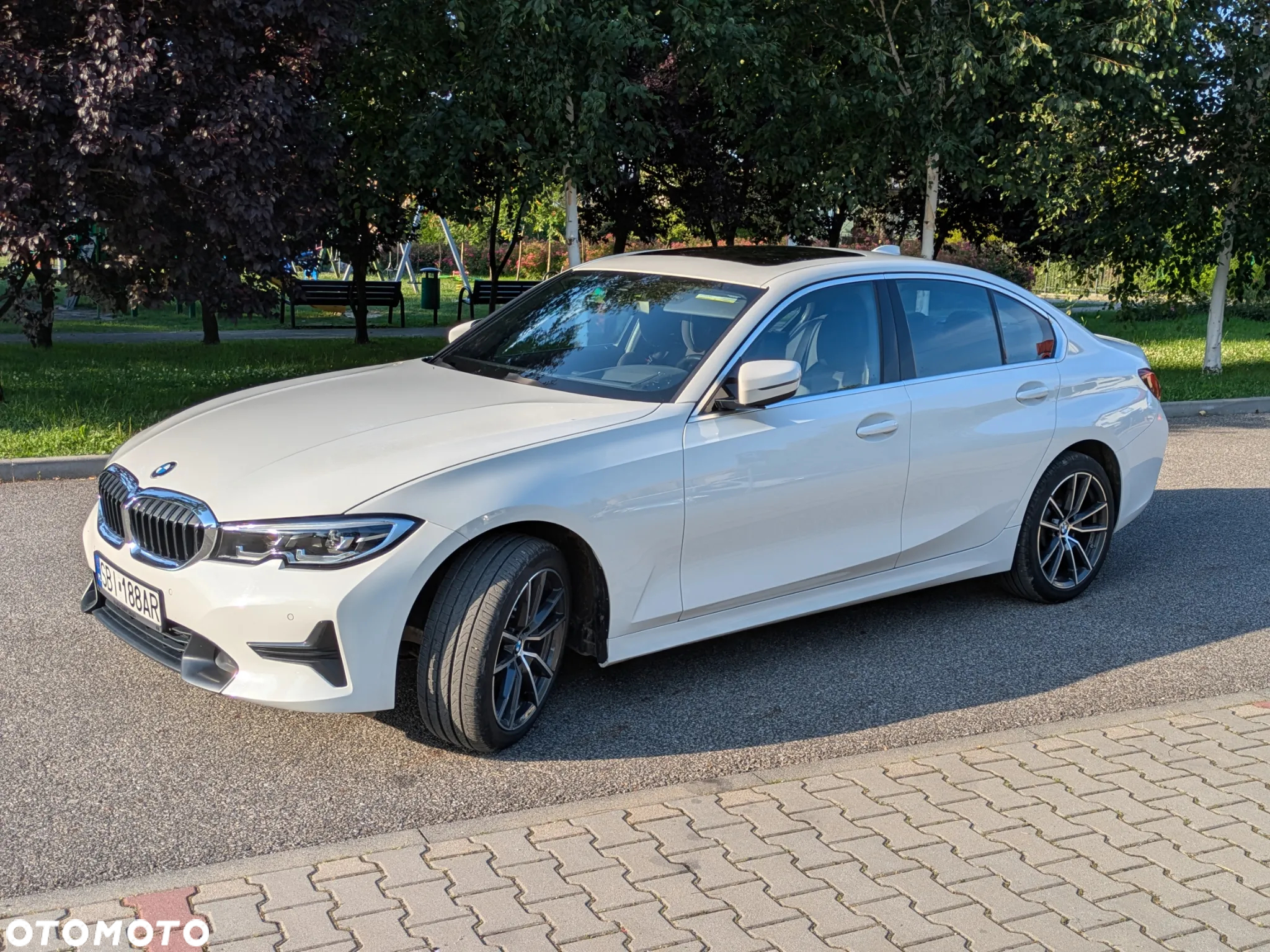 BMW Seria 3 330i Sport Line - 25