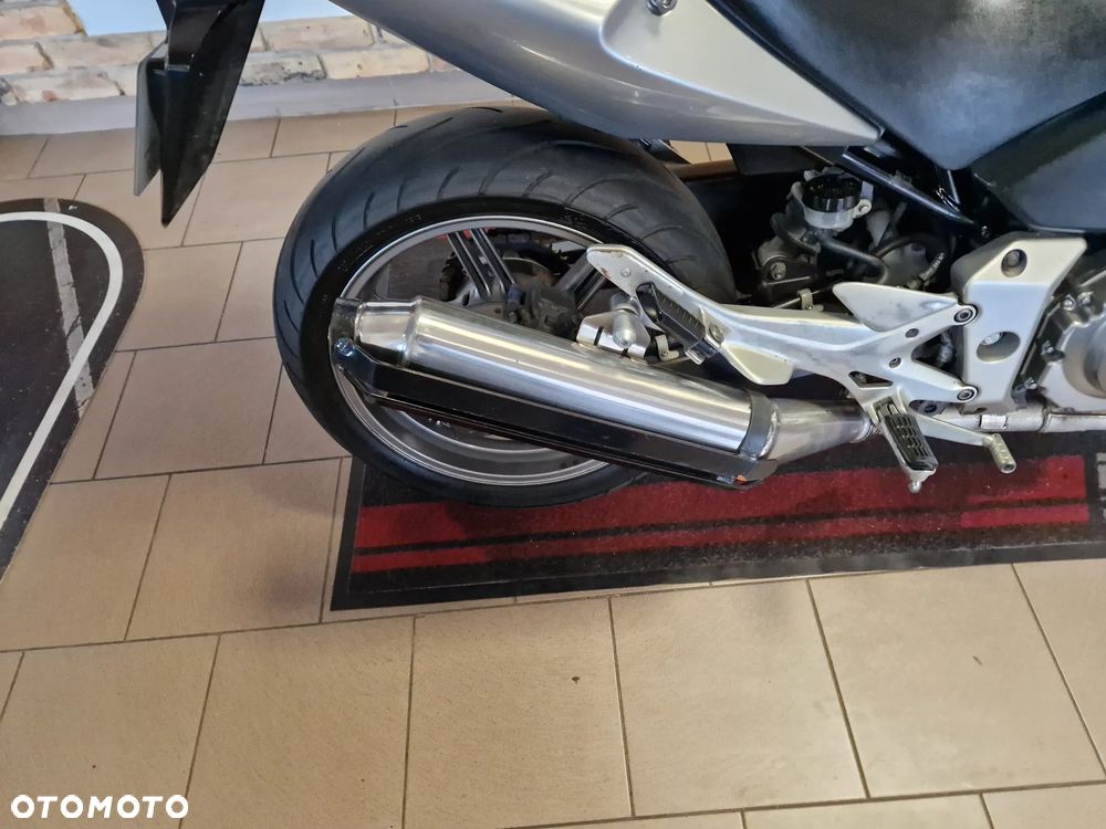 Honda CBF - 26