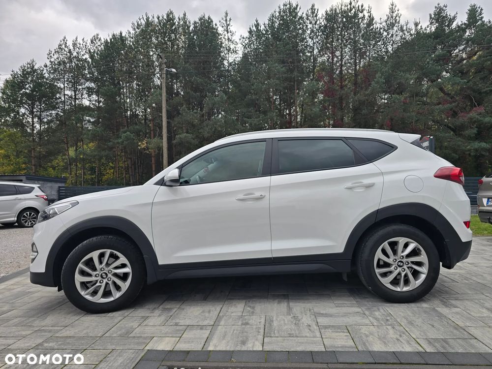 Hyundai Tucson 1.7 CRDI BlueDrive Style 2WD - 12