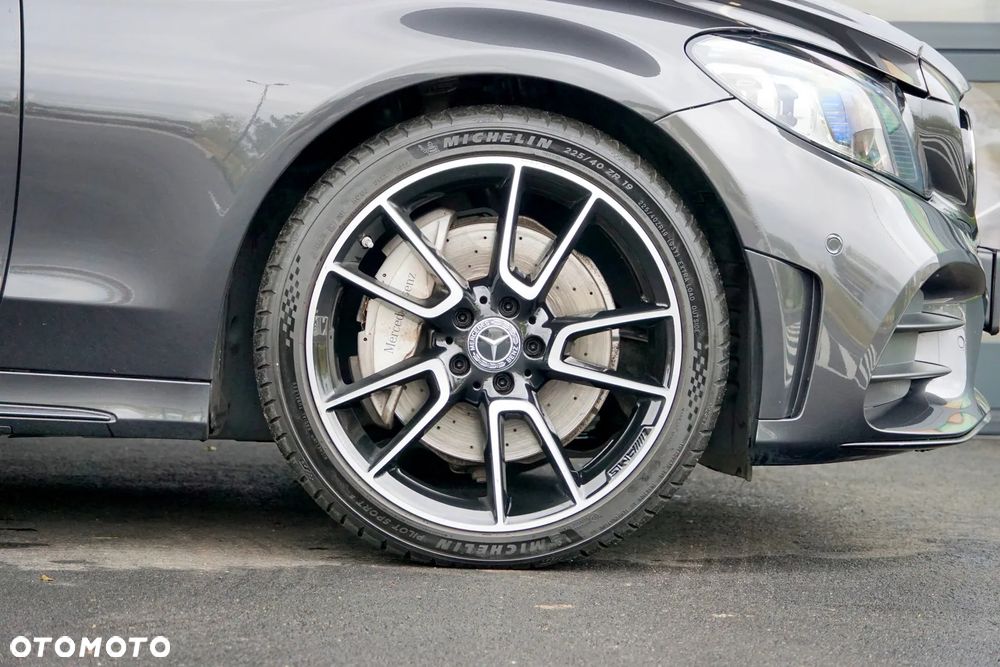 Mercedes-Benz Klasa C 400 4Matic 9G-TRONIC AMG Line - 16