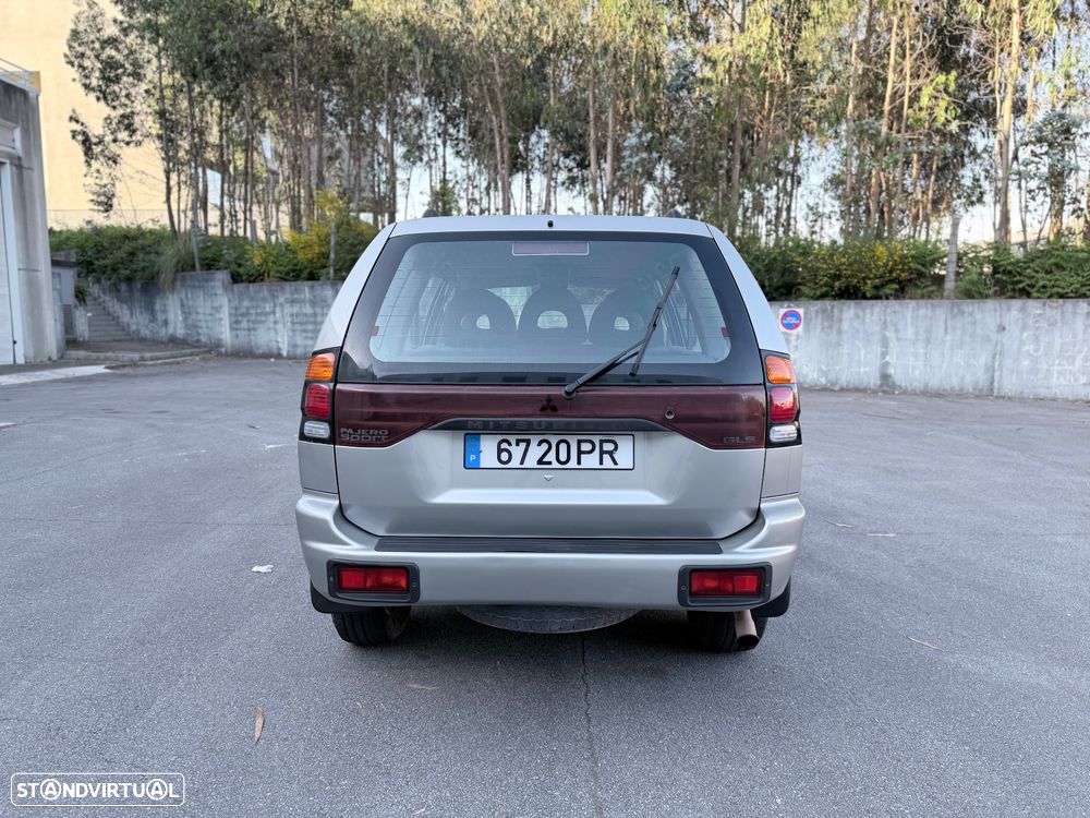 Mitsubishi Pajero Sport 2.5 TD GLS - 6