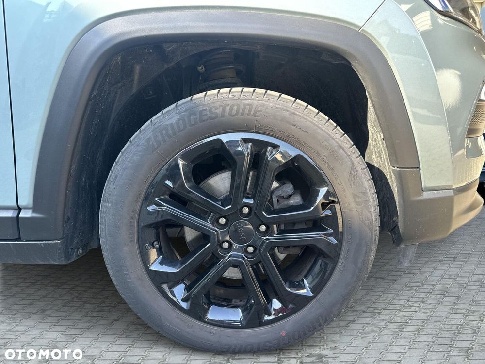 Jeep Compass - 9