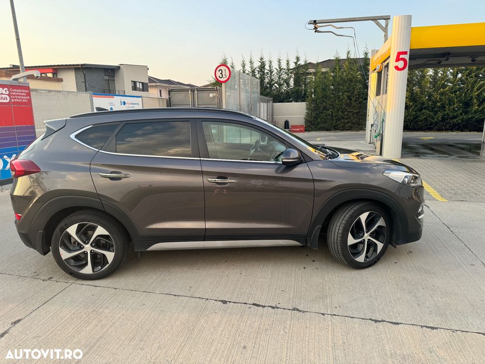 Hyundai Tucson 2.0 CRDI 4WD 6AT Luxury+ - 3