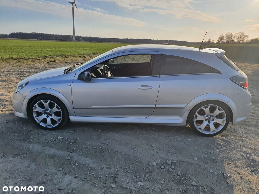 Opel Astra OPC - 6