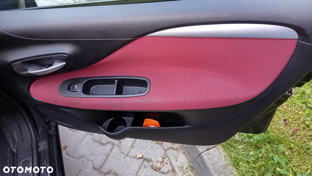 Fiat Punto Evo 1.4 8V Estiva Blue&Me - 11