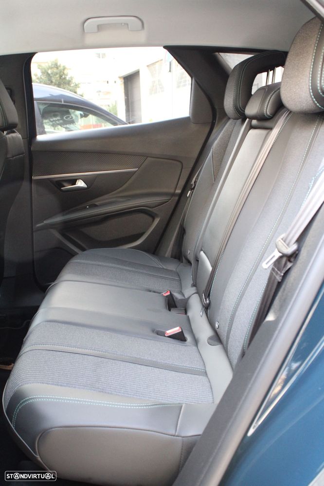 Peugeot 3008 PureTech 130 Stop & Start EAT6 Allure - 34